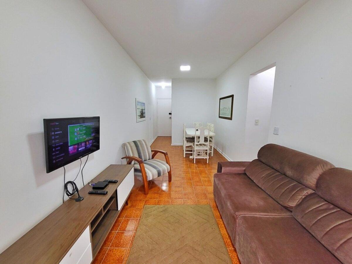 Ap 02 Dorms - Enseada - Com Sacada, Ar-Cond, Wi-Fi, 01 Vaga, Lado Praia Γκουαρούχα Εξωτερικό φωτογραφία