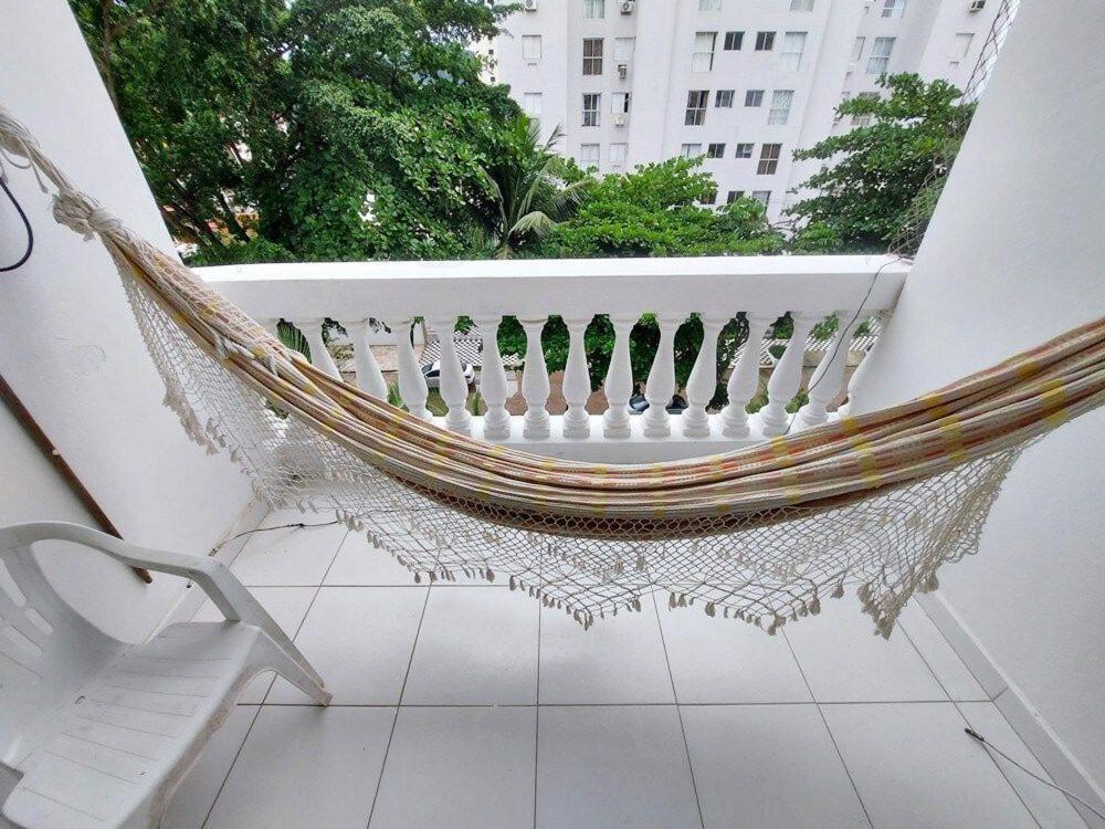 Ap 02 Dorms - Enseada - Com Sacada, Ar-Cond, Wi-Fi, 01 Vaga, Lado Praia Γκουαρούχα Εξωτερικό φωτογραφία